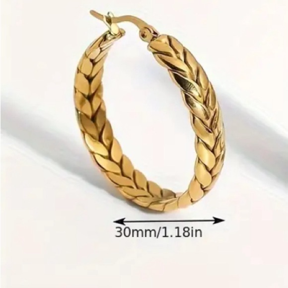Geometric Hoop Earrings Durable Stainless Steel Hypoallergenic gold plated - Picture 2 of 2